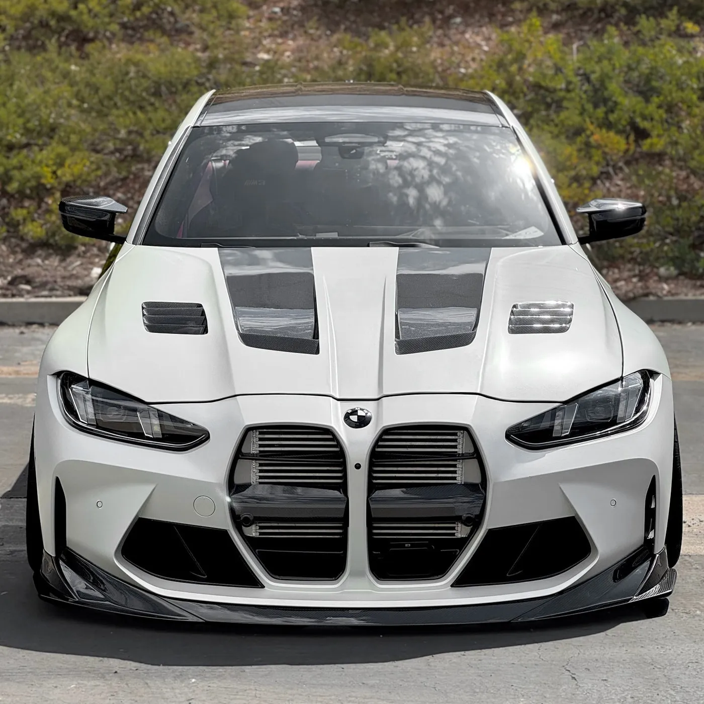 Satin Ceramic White PPF على سيارة